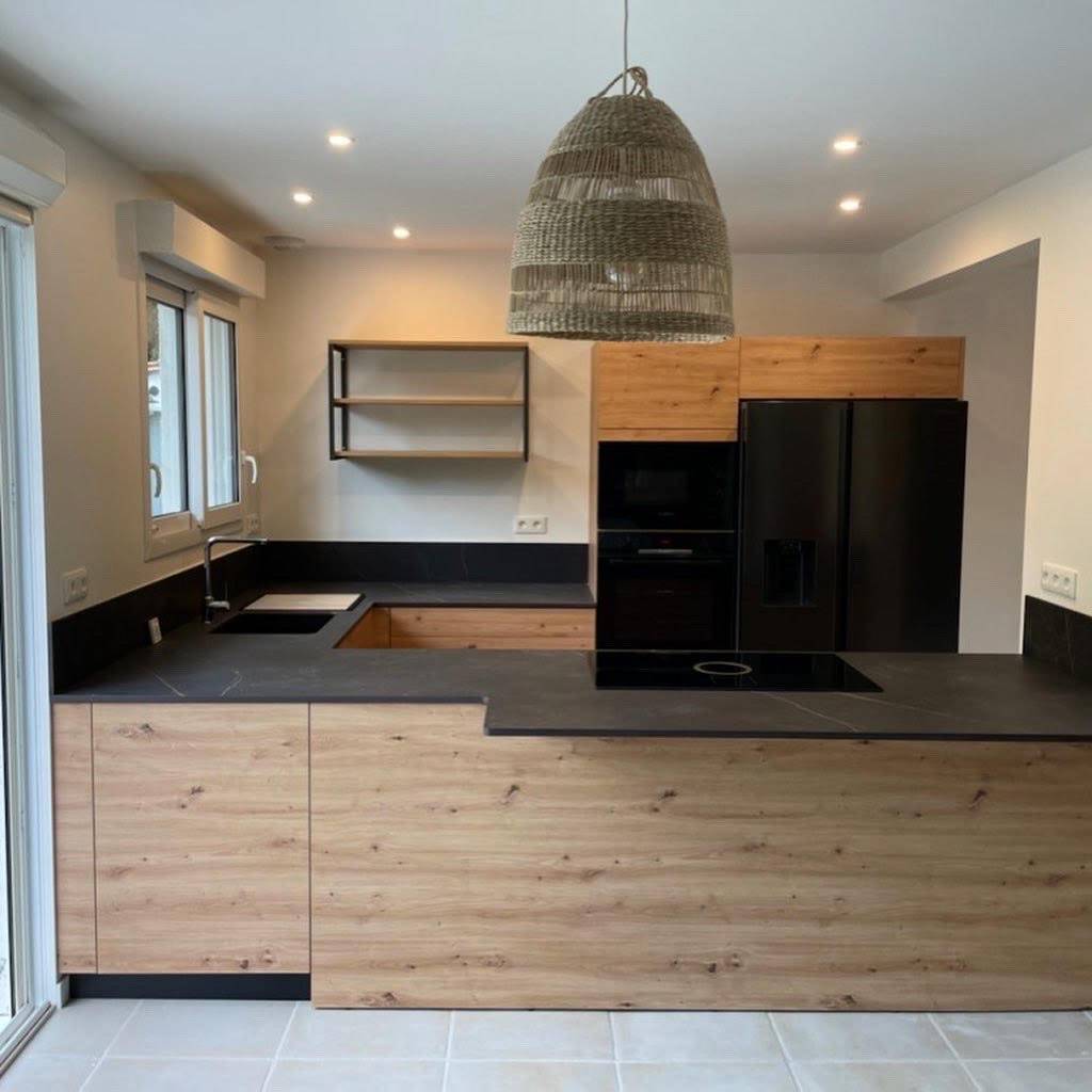 cUISINE AVEC PLAN DE TRAVAIL EN DEKTON