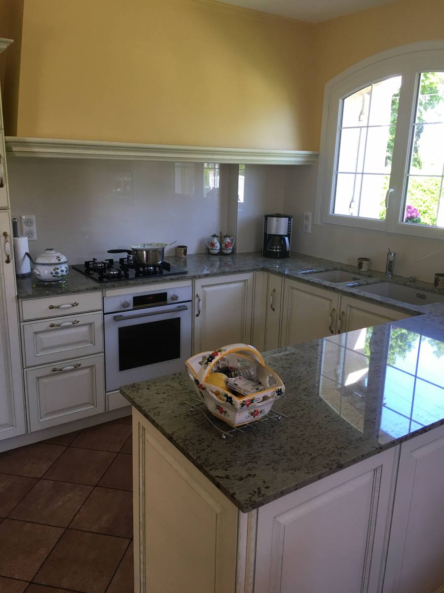 installation cuisines proche arveyres