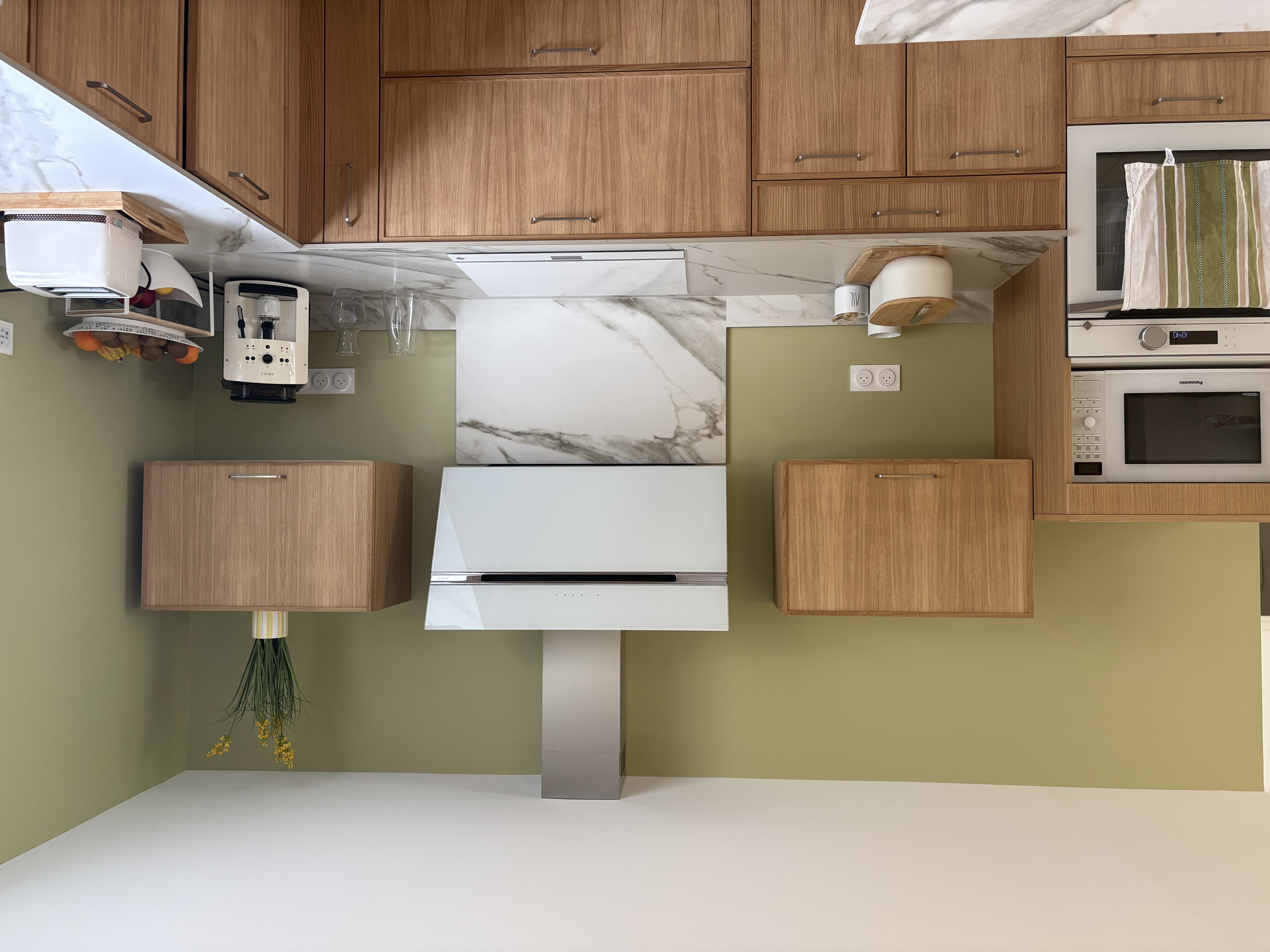 Cuisiniste proche de FRONSAC propose des meubles en bois massif avec un plan très resistant