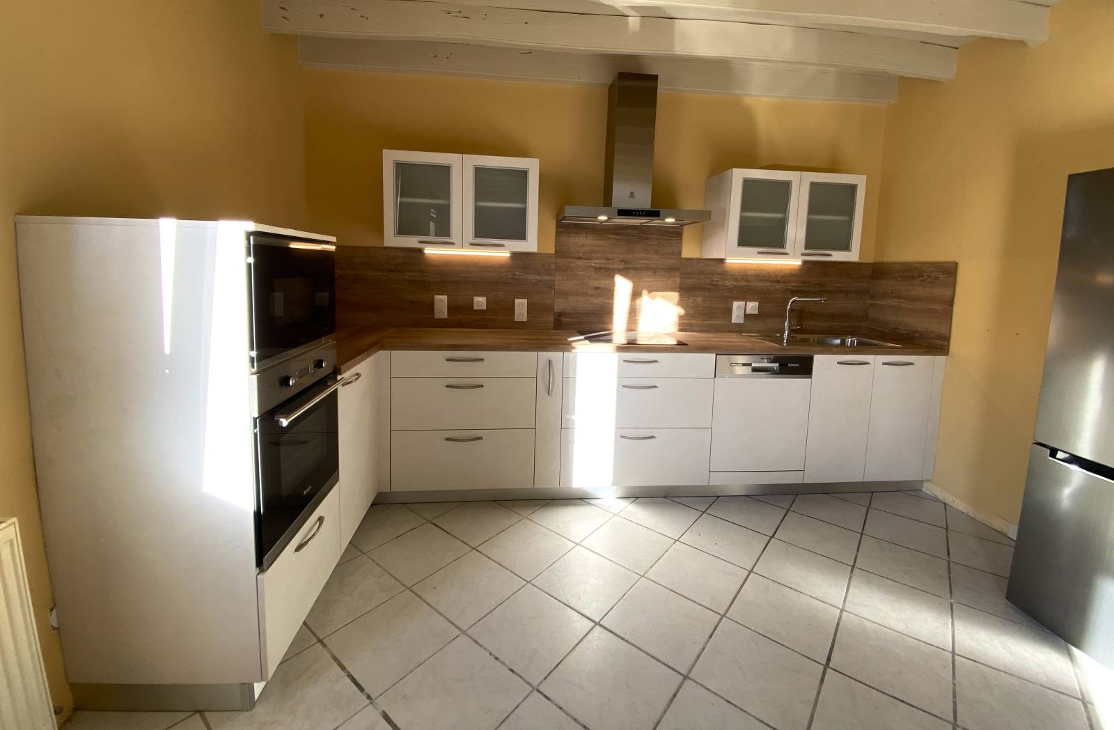 Cuisine d'angle sur Fronsac