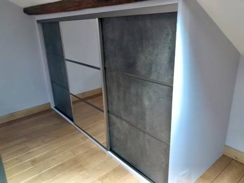 placard avec miroir sur floirac