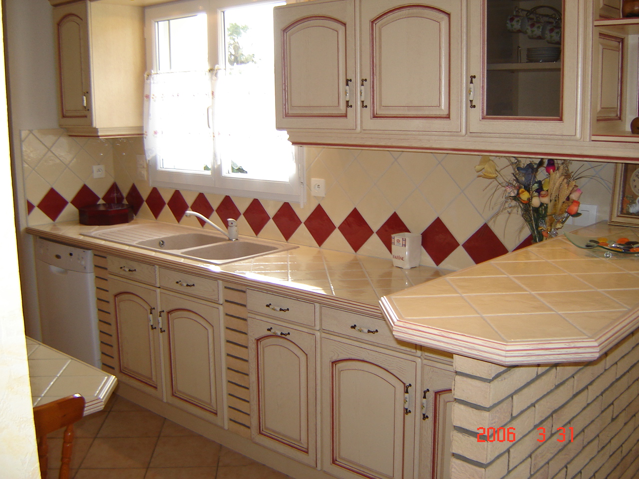 achat de cuisine d'angle de type provencale à Libourne