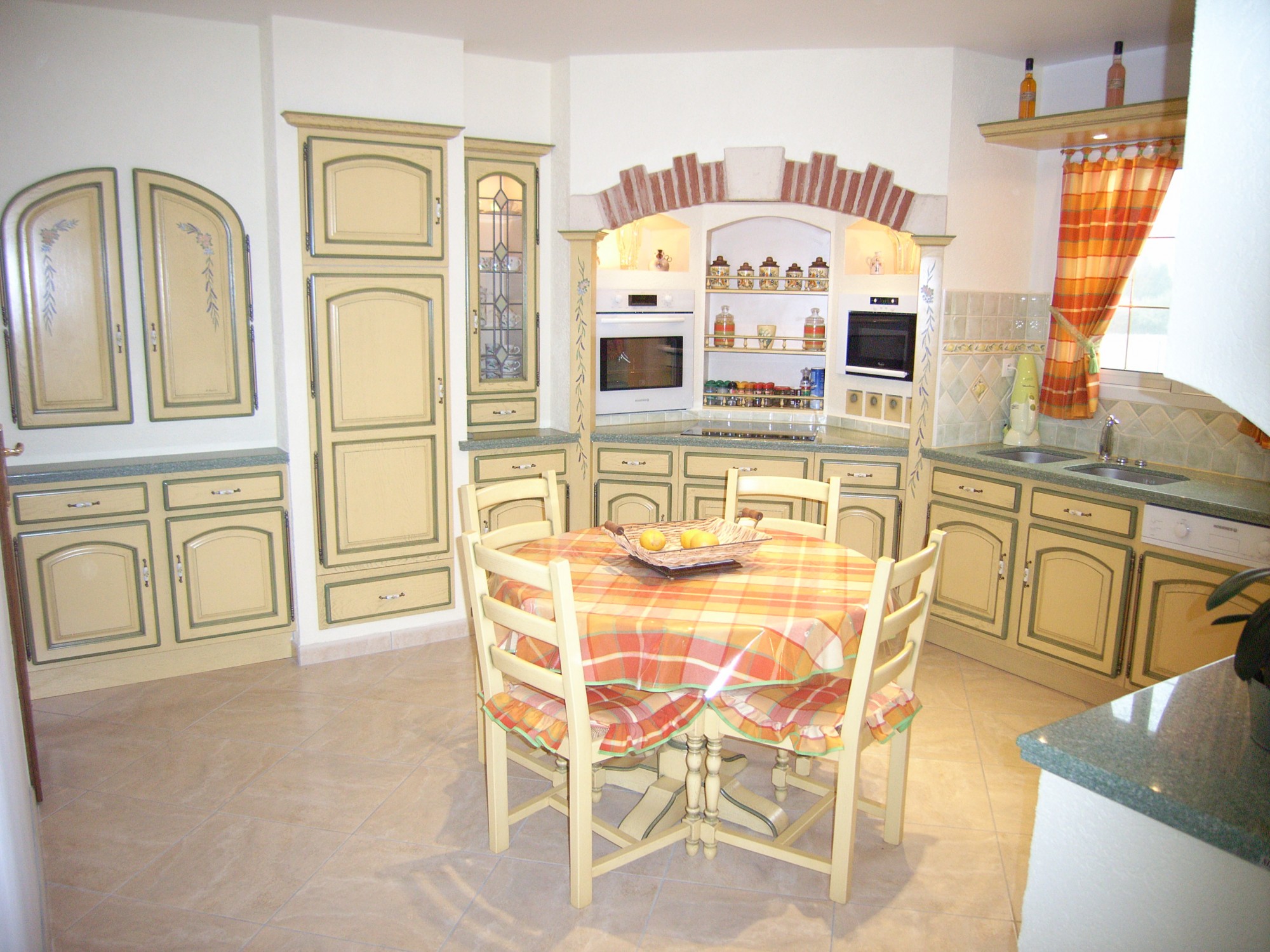 vente de cuisine style provencale à Bordeaux