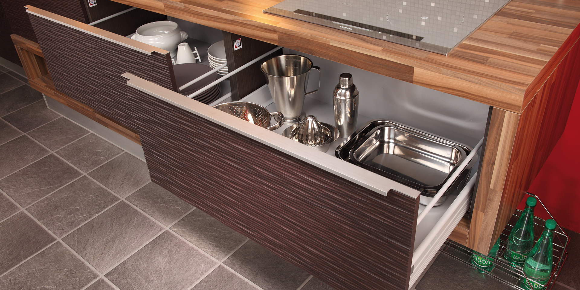 Achat d'une cuisine avec meubles avec poignées discrètes dites profil à Libourne