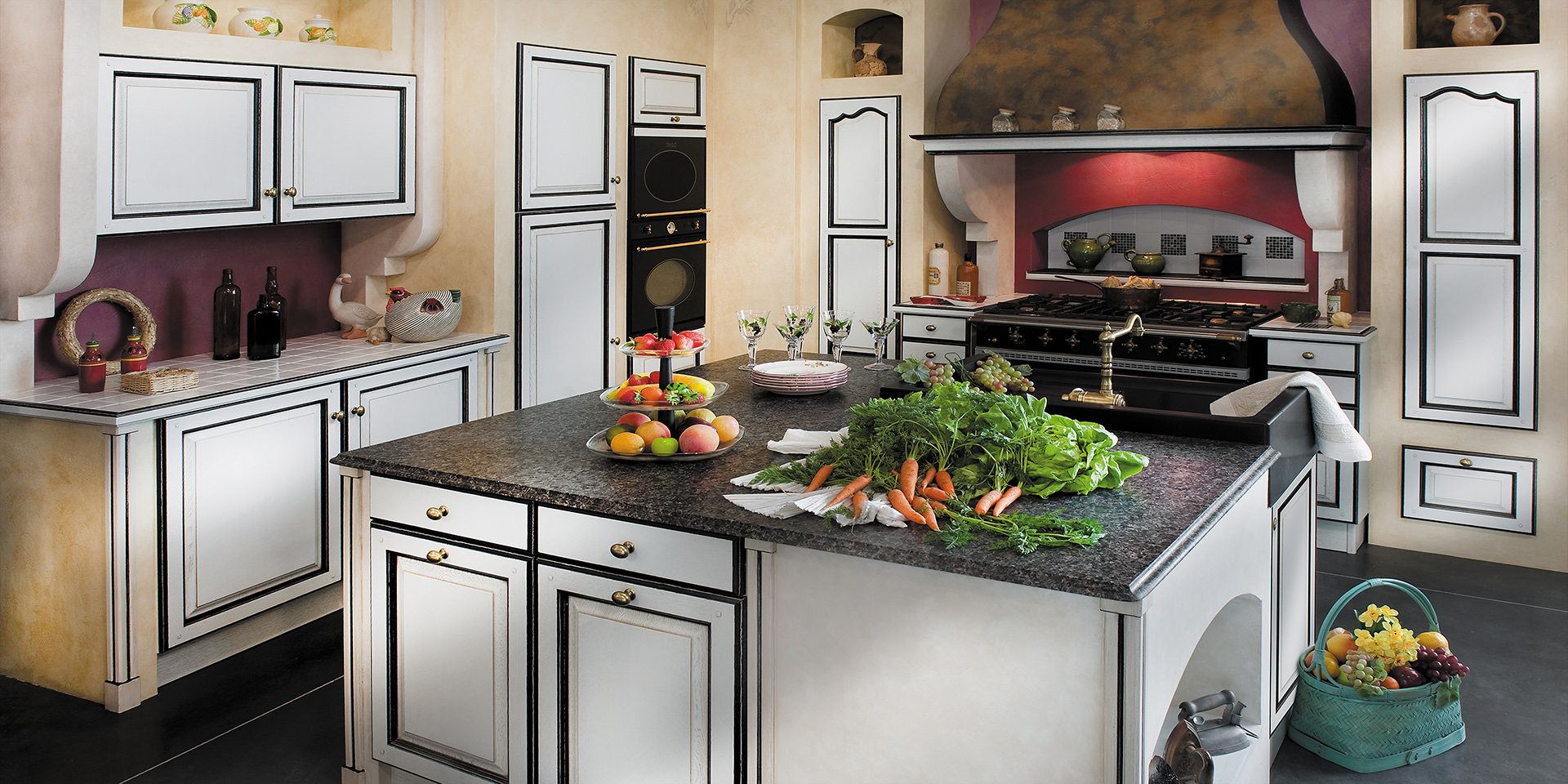 Vente de cuisine avec grand plan de travail à Saint Fois