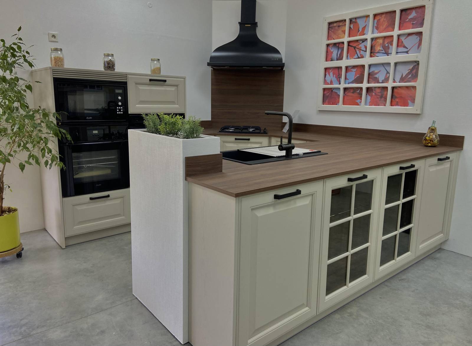 Cuisine en bois massif proche de coutras